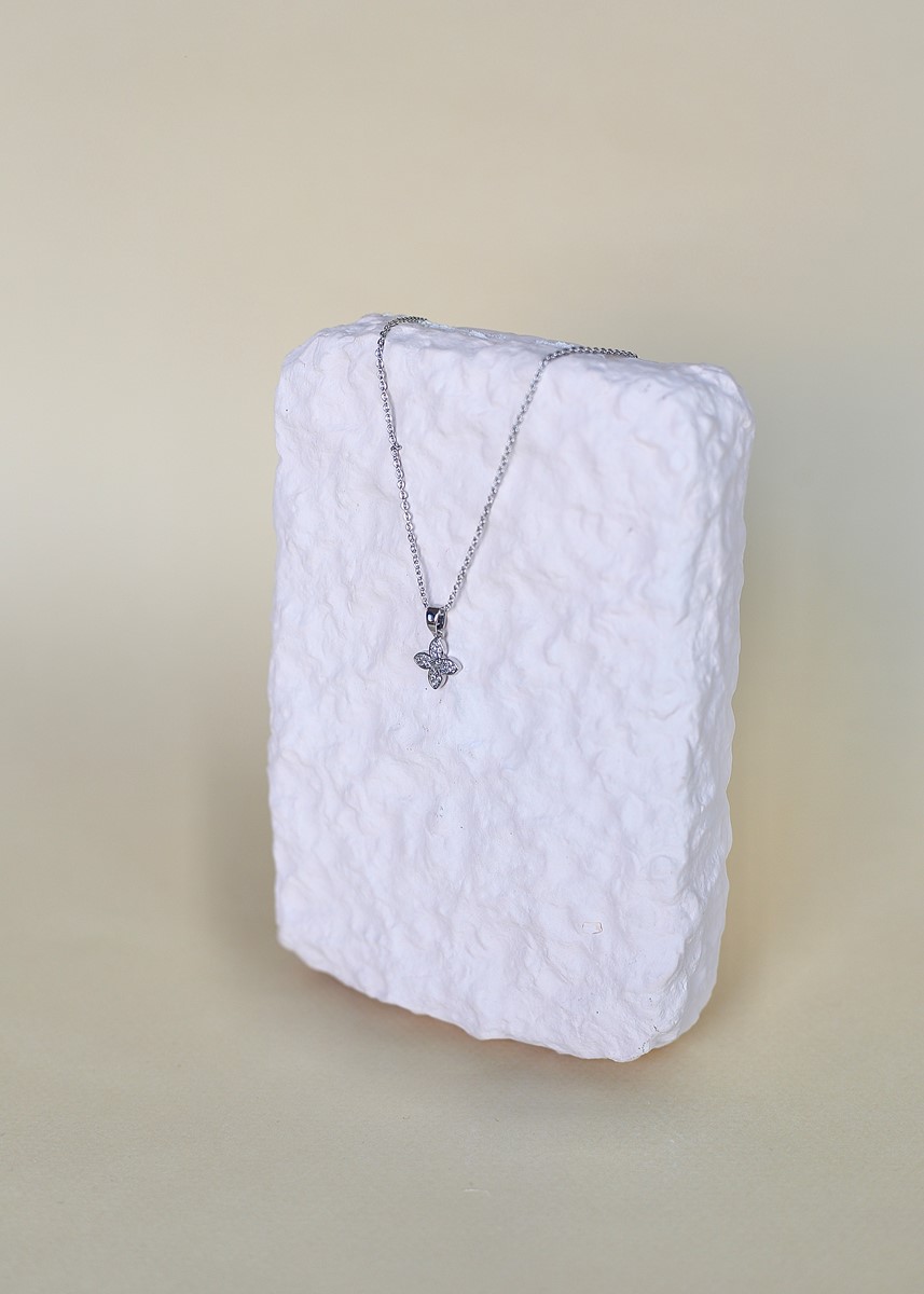  zirkon taşlı minimal yonca kolye