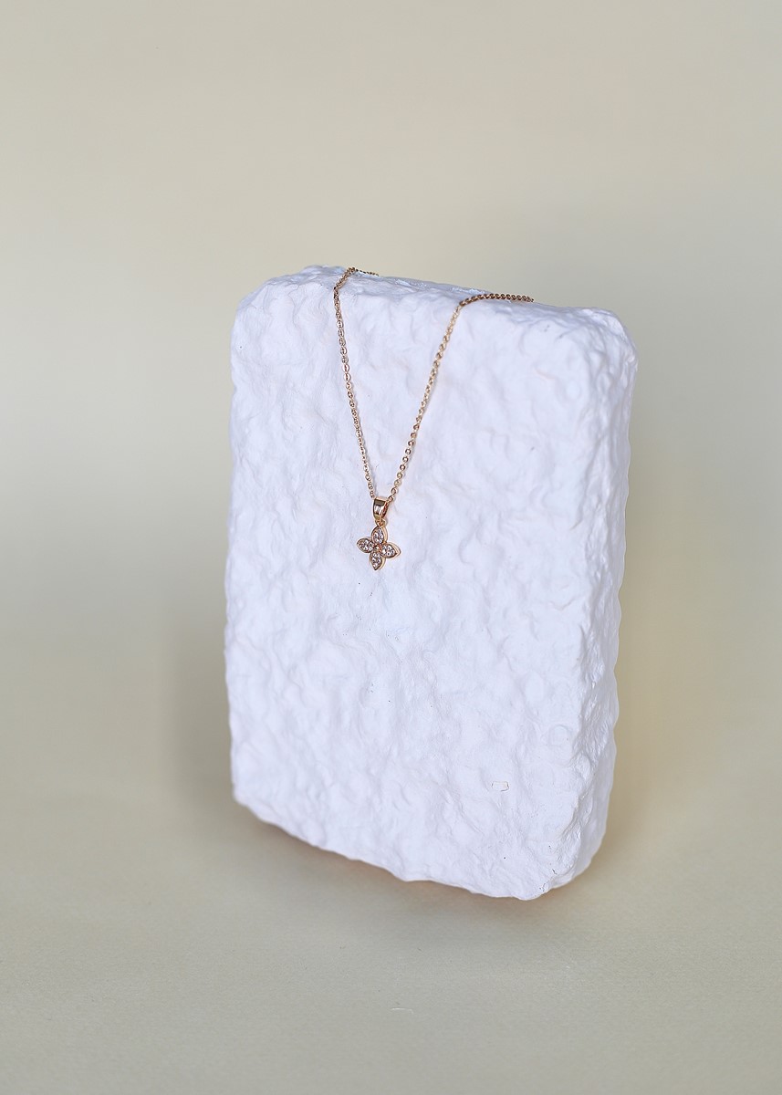  zirkon taşlı minimal yonca kolye