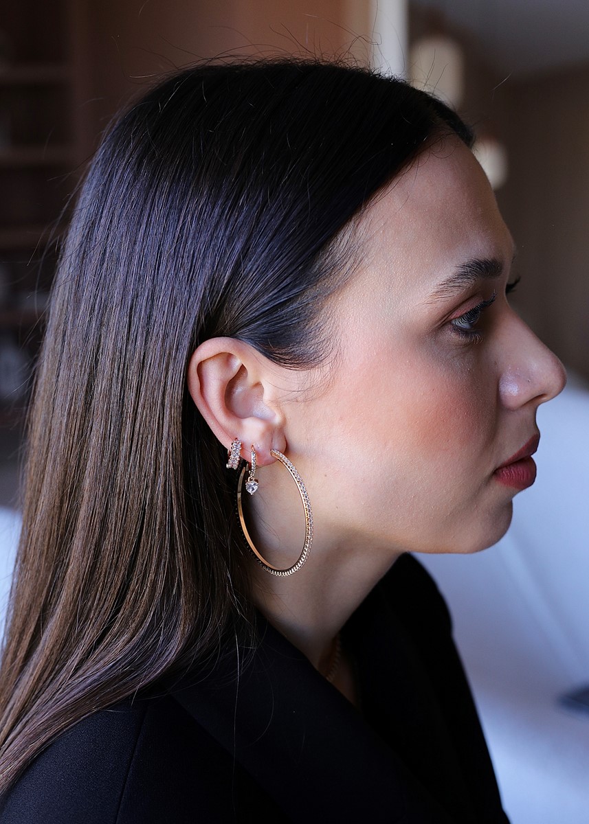 etrafı Gömme zirkon taşlı en büyük boy halka küpe