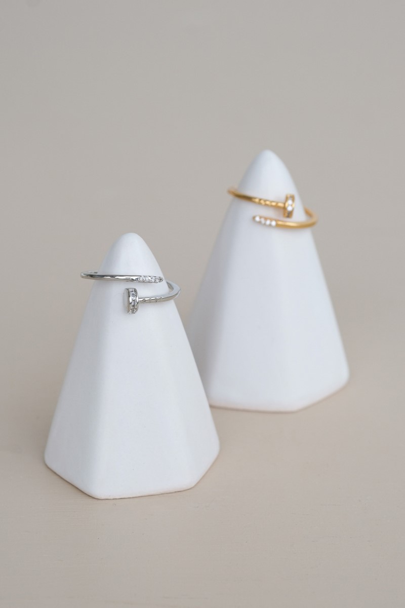 Taşlı Minimal Çivi Yüzük