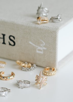 Taşlı Kutup Yıldızı Kıkırdak Küpe