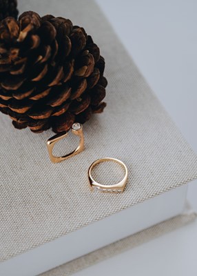 Taşlı Metal Tasarım Yüzük