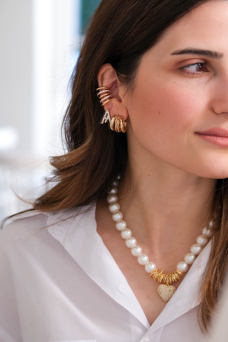 Taşlı Ve Metal Sıralı Çoklu Görünümlü Kıkırdak Küpe