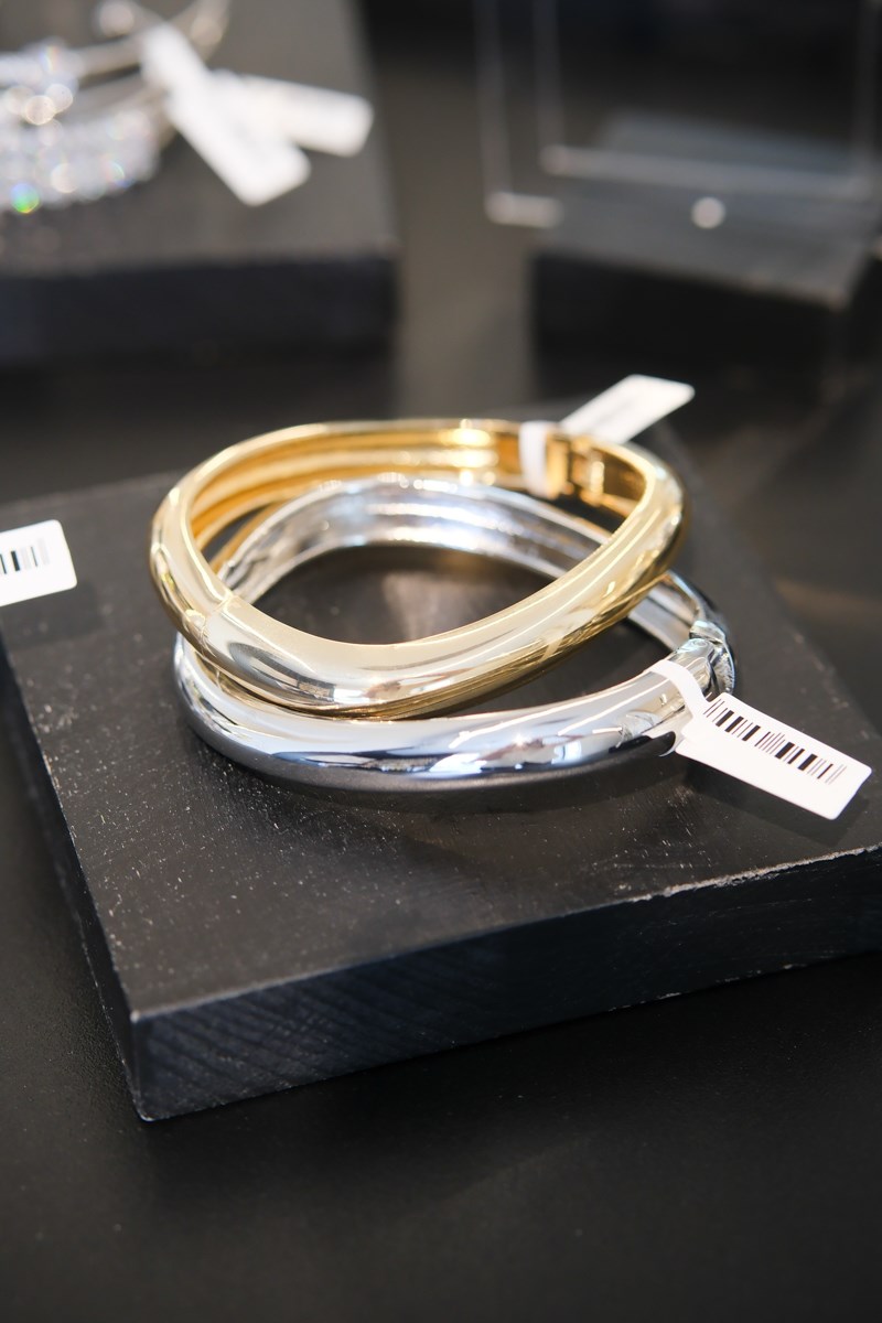 Metal Dalgalı Tasarım Kelepçe