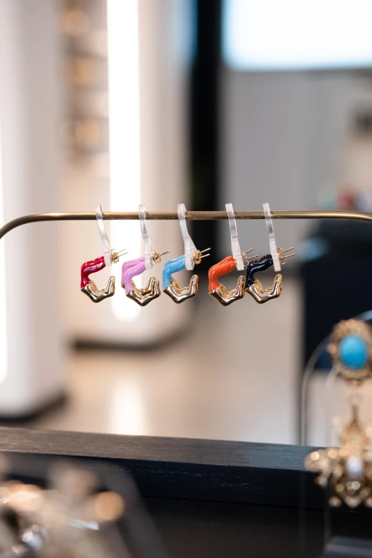 Mineli Dalga Tasarım Gold Halka Küpe