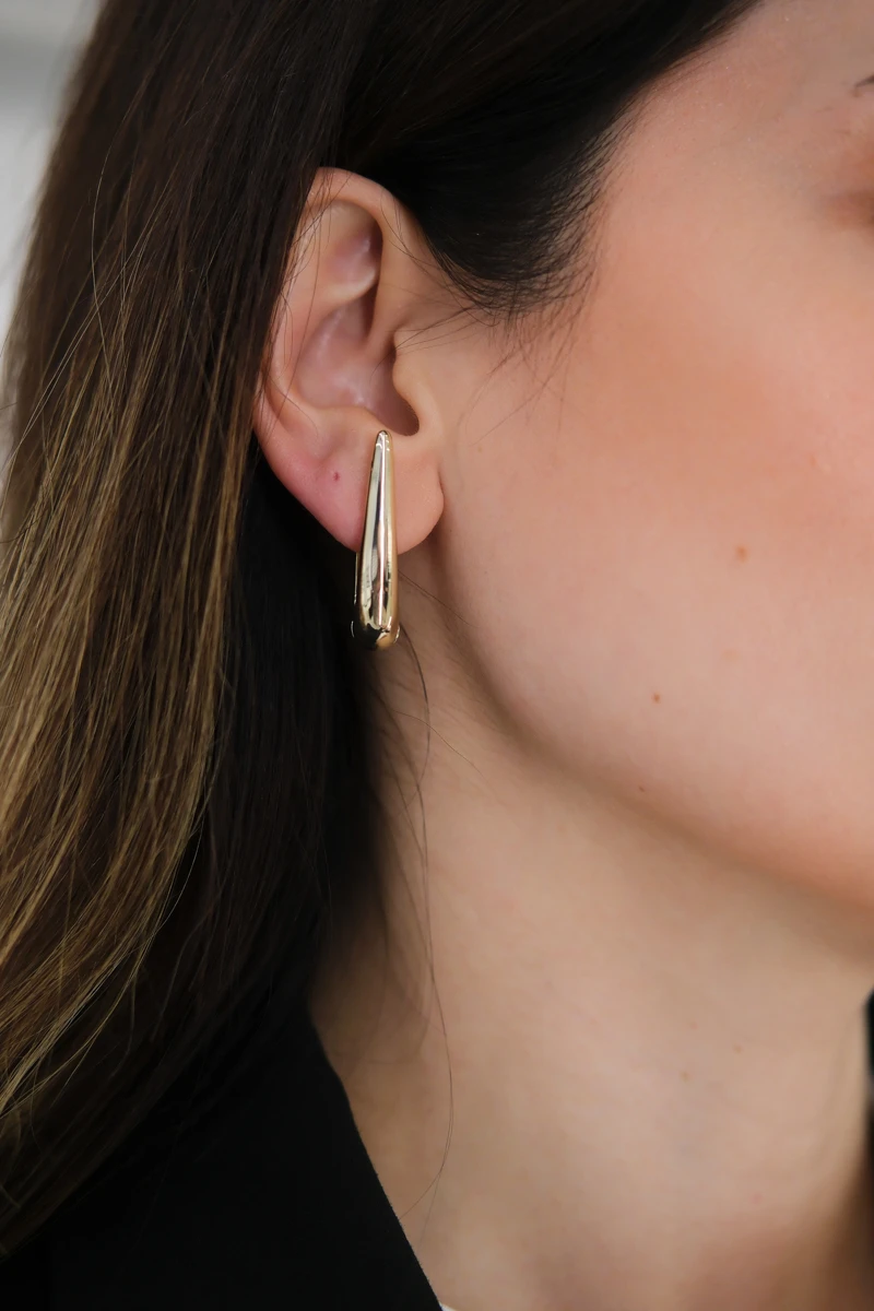 Metal Oval Halka Tasarım Gold Küpe