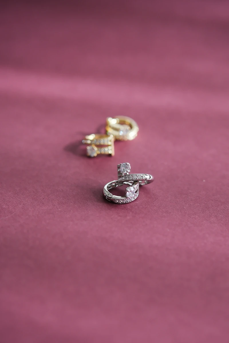 Büyük Taş Detaylı İkili Görünüm Minimal Halka Küpe