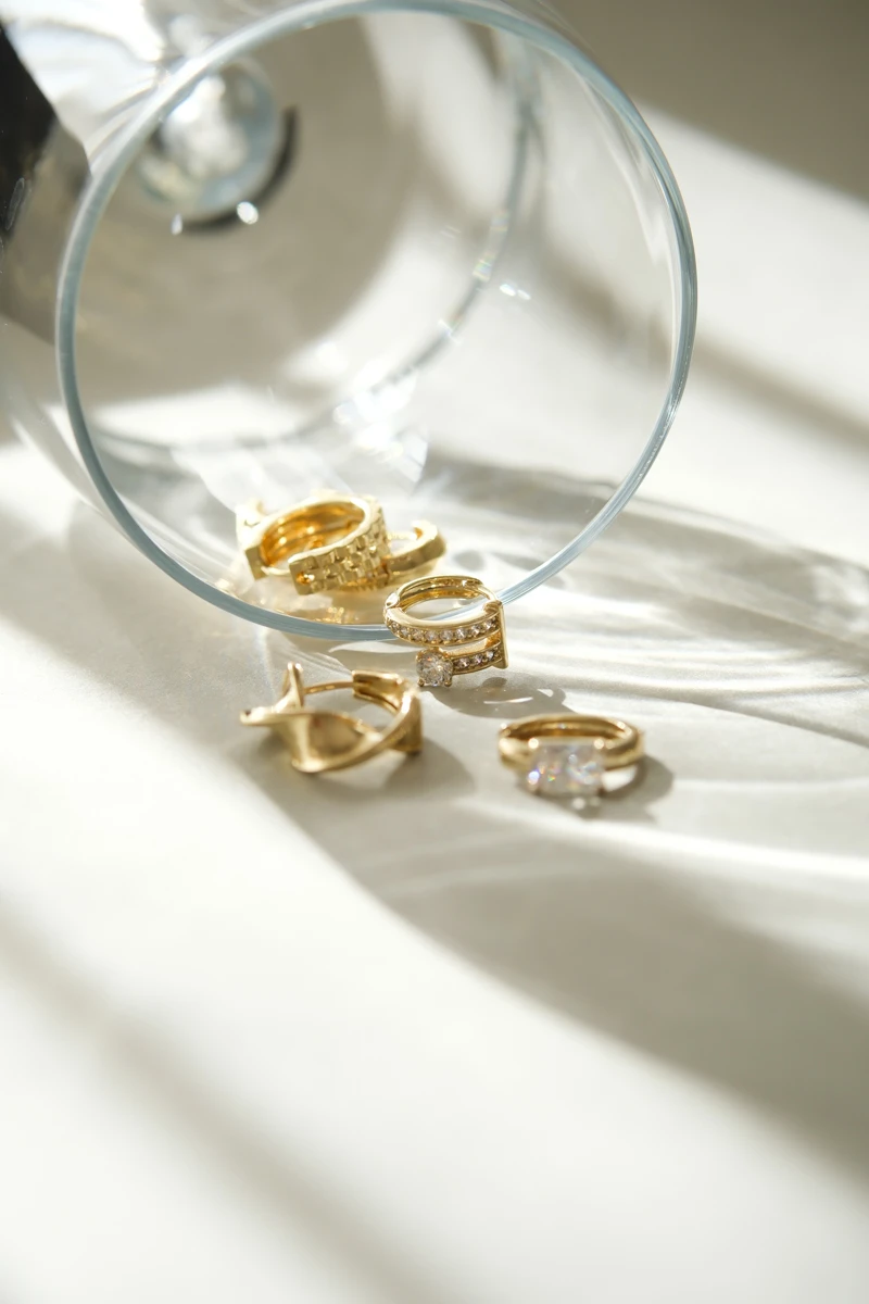 Büyük Taş Detaylı İkili Görünüm Minimal Halka Küpe