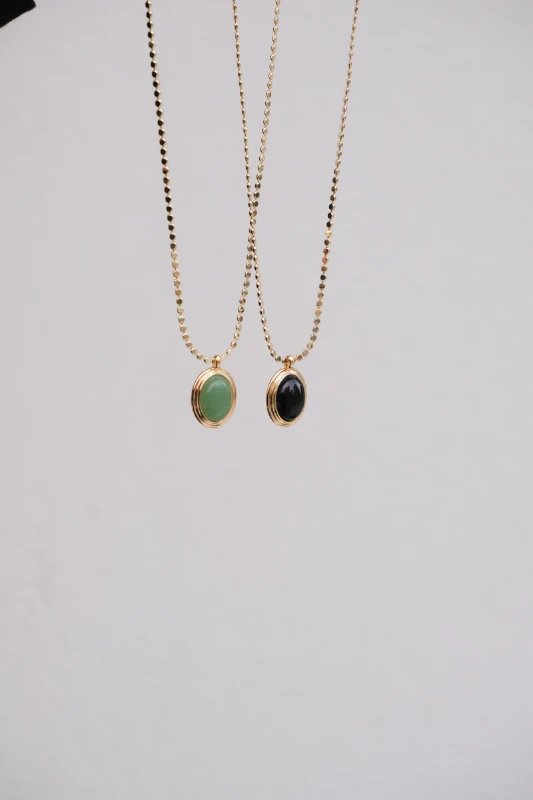 Büyük Oval Doğaltaş Uçlu Kısa Ezme Zincir Kolye