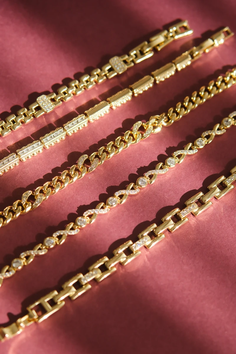 Araları Taşlı Kordon Tasarım Gold Su Yolu Bileklik