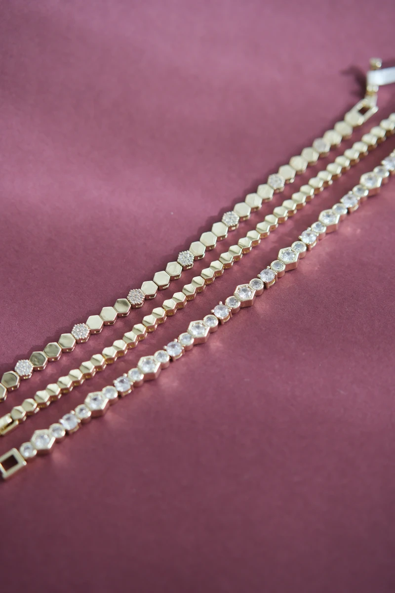 Metal Altıgen Montürlü Su Yolu Bileklik