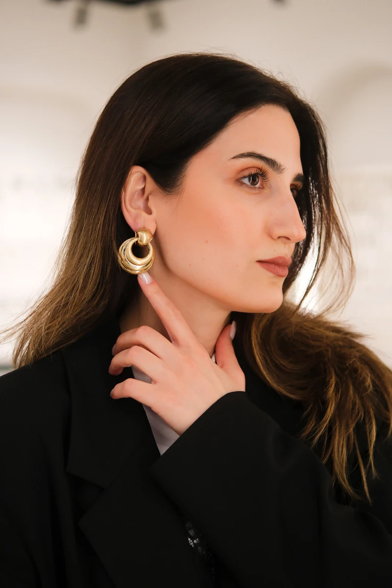 Üçlü Daire Birleşimli Tasarım Mat Gold Küpe