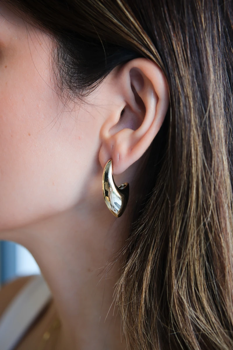 Uzun Oval Bombeli Tasarım Küpe