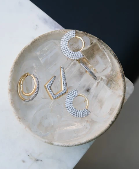 Gümüş Taşlı Yelpaze Tasarım Gold Küpe