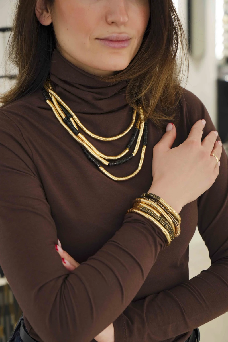 Gold Ve Siyah Boncuk Detaylı Çoklu Bileklik