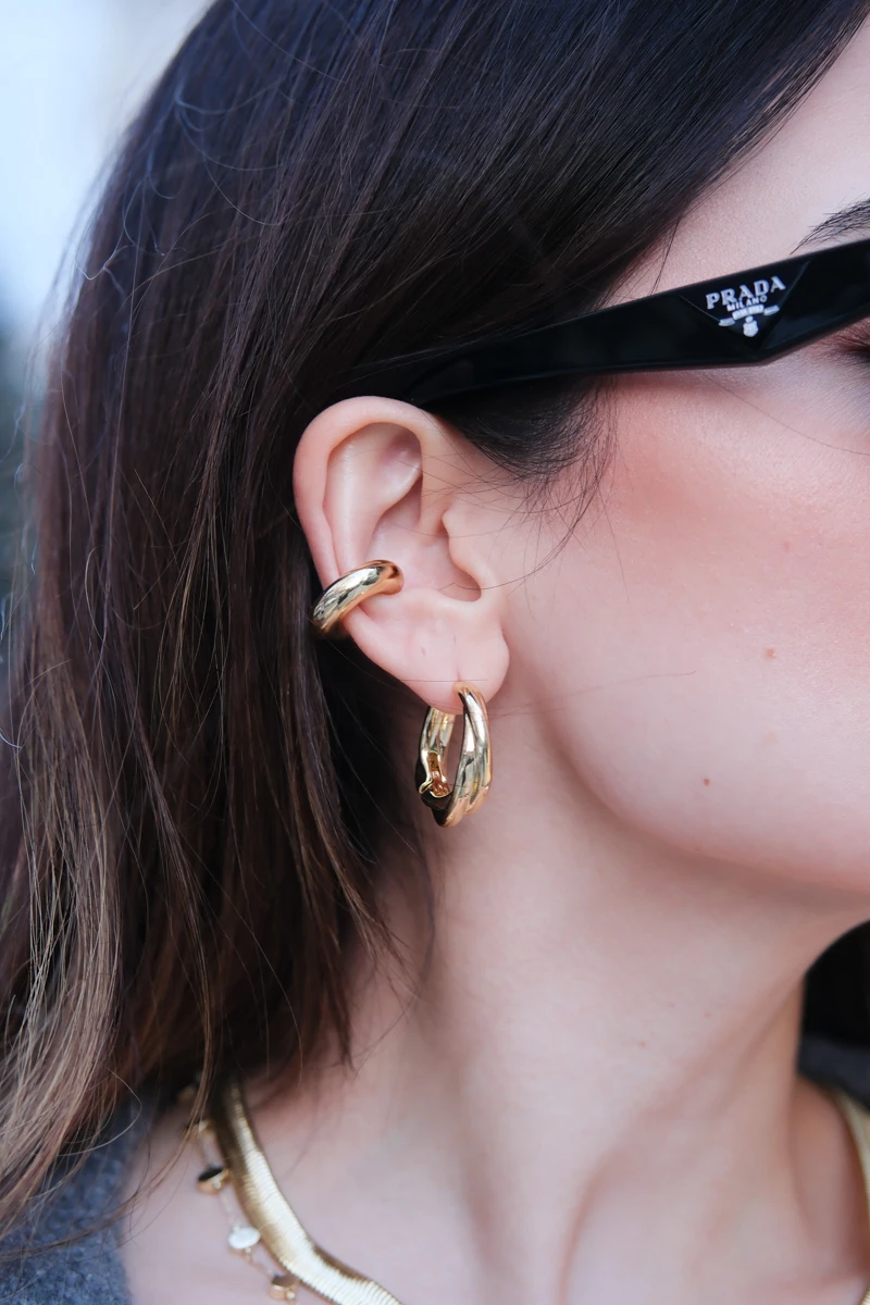 Dalgalı Tasarım Gold Halka Küpe