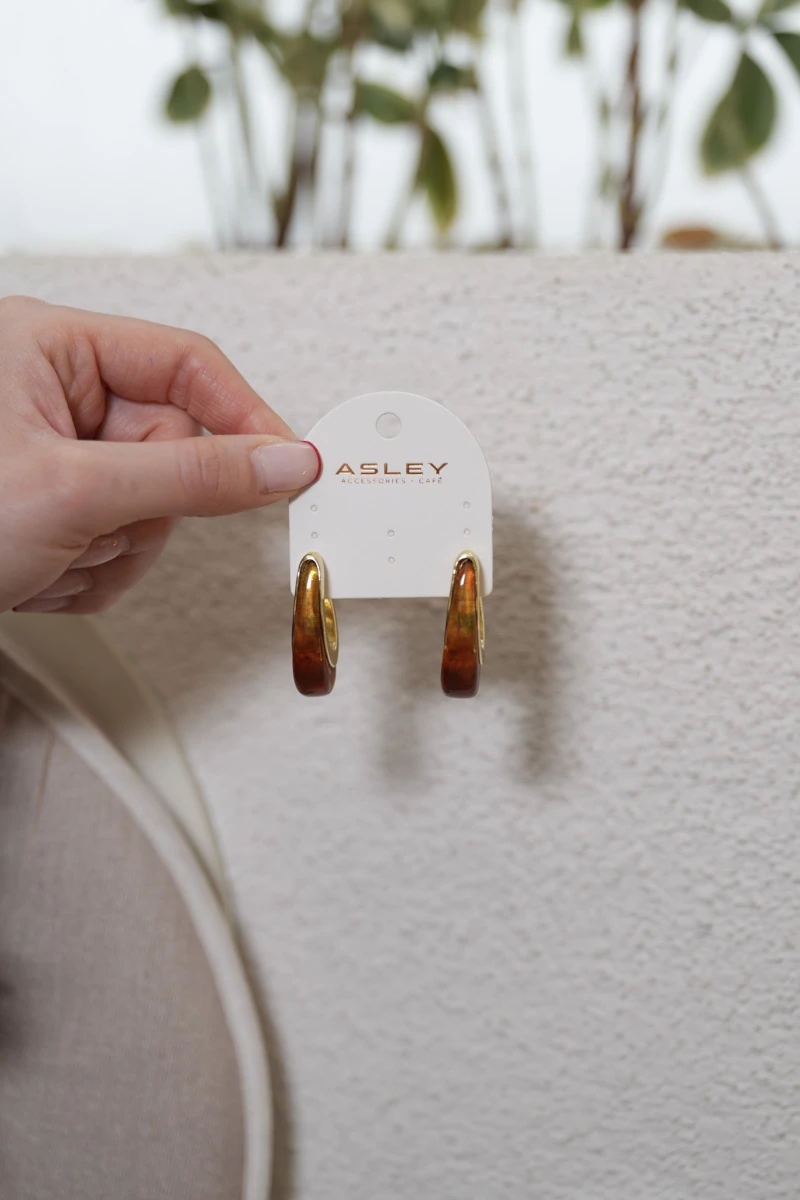 Kahverengi Kemik Tasarım Gold Oval Küpe