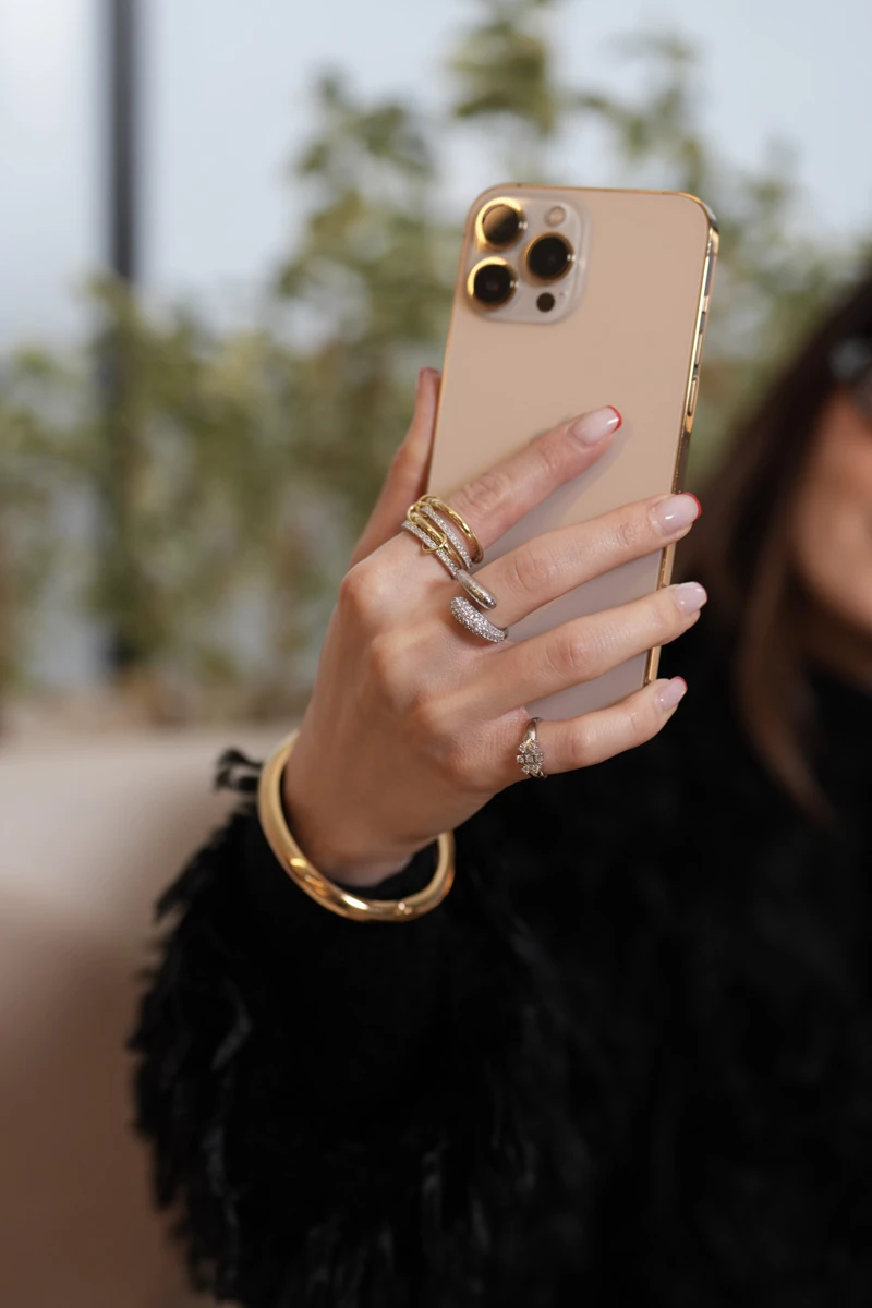 Taşlı Ve Metal Dörtlü Tasarım Yüzük 