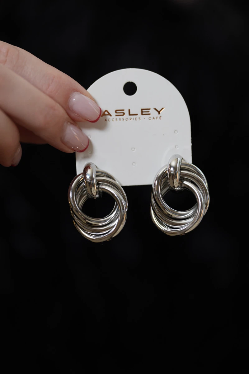 Üçlü Halka Birleşimli Düğüm Tasarım Sabit Küpe