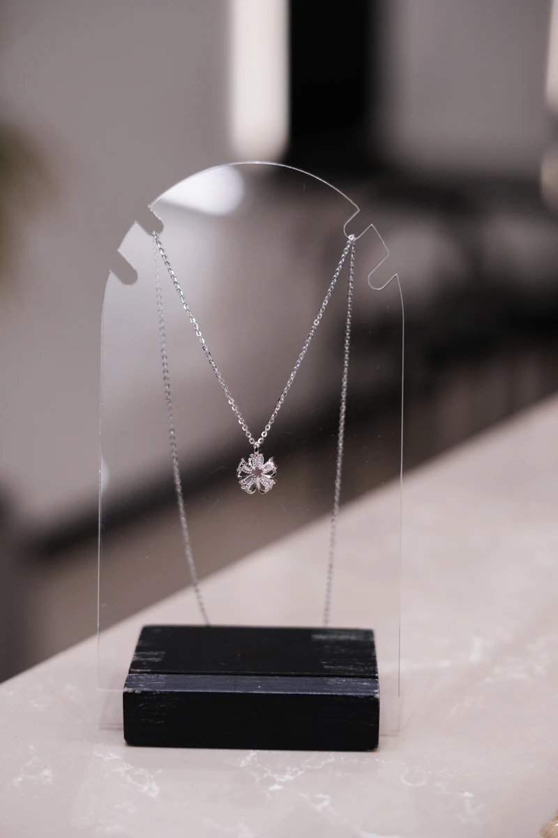 Minimal Papatya Tasarım İnce Kolye