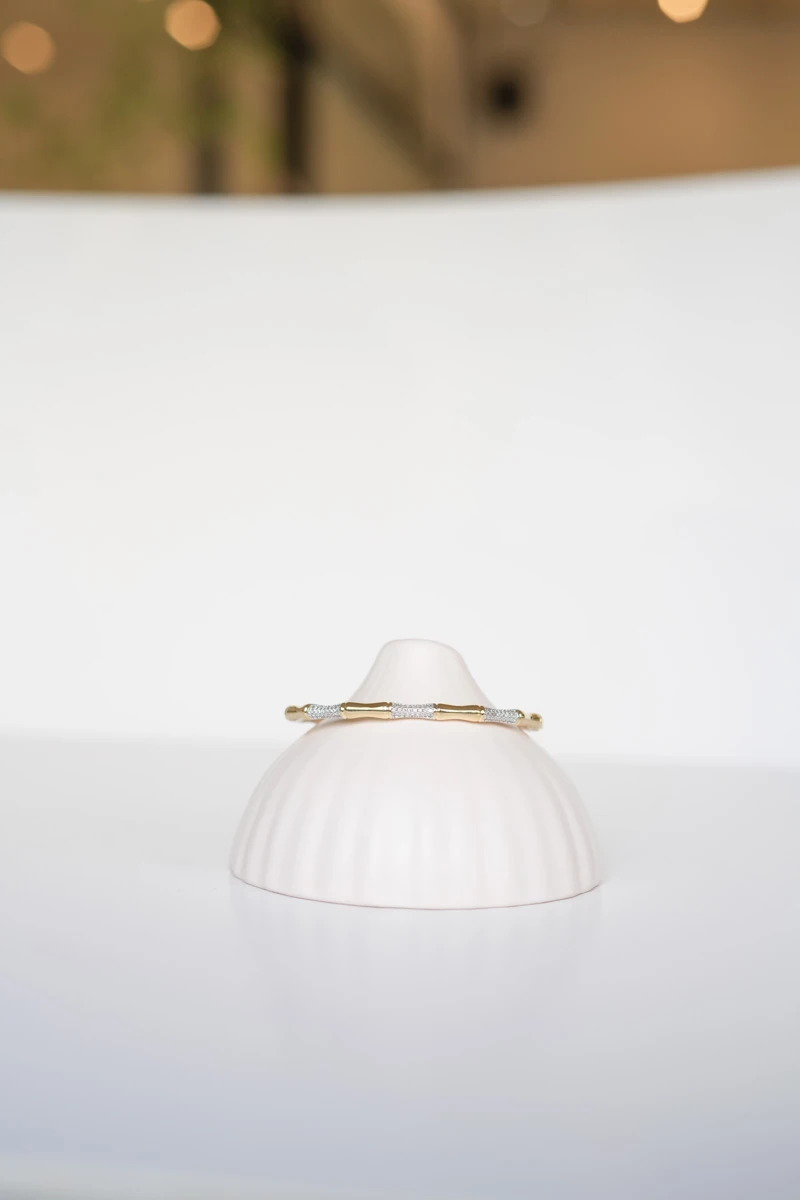 Gümüş Taşlı Kemik Tasarım Gold Kelepçe