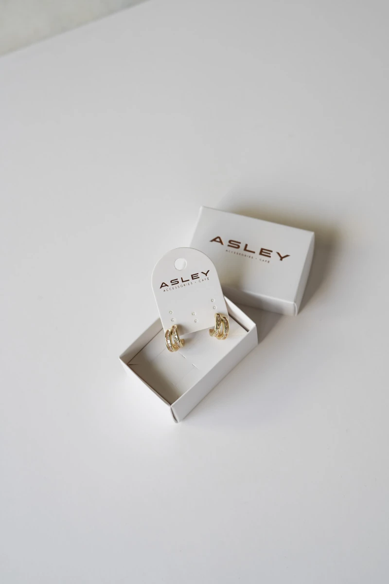 Kare Taş Sıralı İkili Görünüm Minimal Halka Küpe