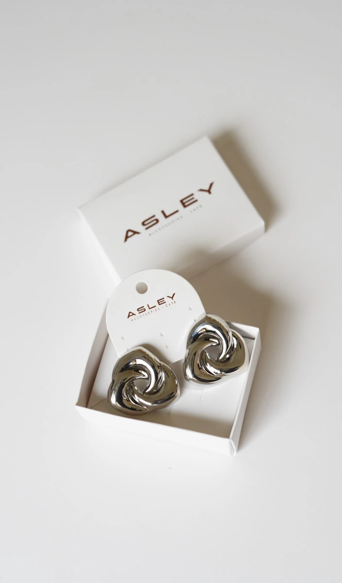 Metal Sabit Düğüm Tasarım Küpe