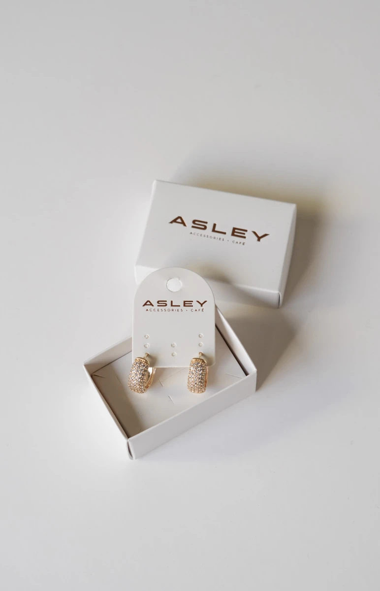 Ön Yüzü Taşlı Orta Boy Halka Küpe