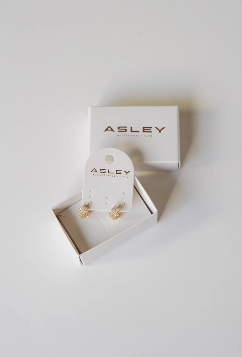 Taşlı Üçlü Görünüm Minimal Halka Küpe