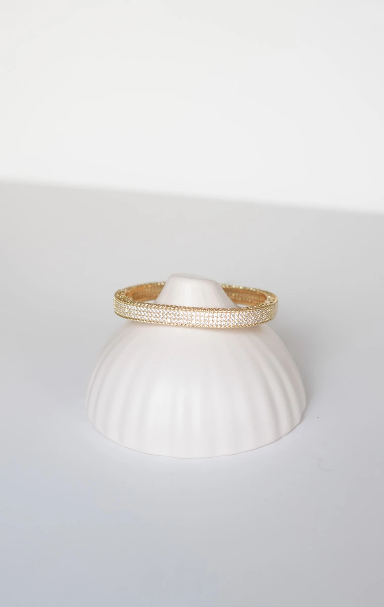 Üzeri Sıra Taşlı Tasarım Kelepçe