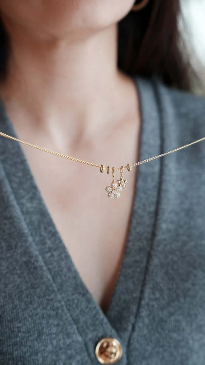 Bombeli Papatya Tasarım Kolye