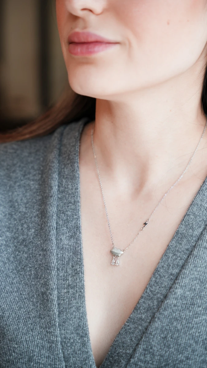 Bulut Detaylı Mat İnce Kolye