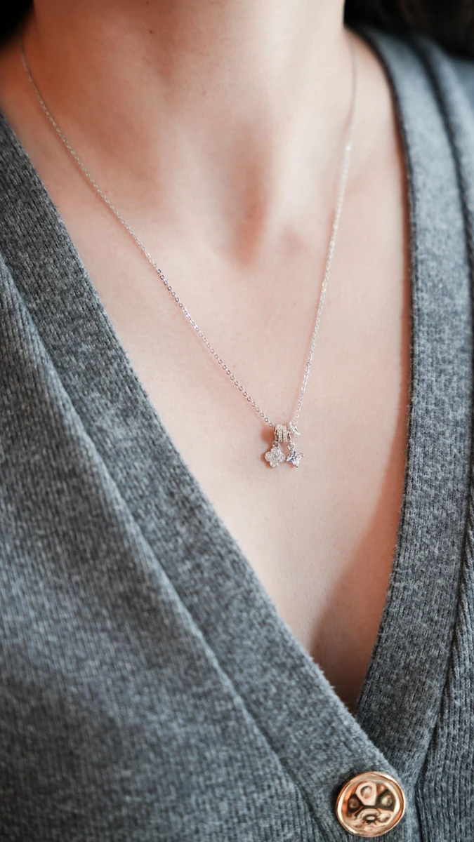 Taşlı Yonca Ve Kare Taş Detaylı İnce Kolye