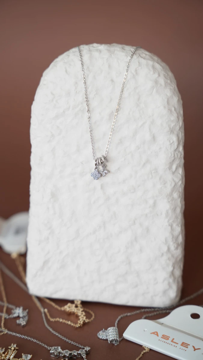 Taşlı Yonca Ve Kare Taş Detaylı İnce Kolye