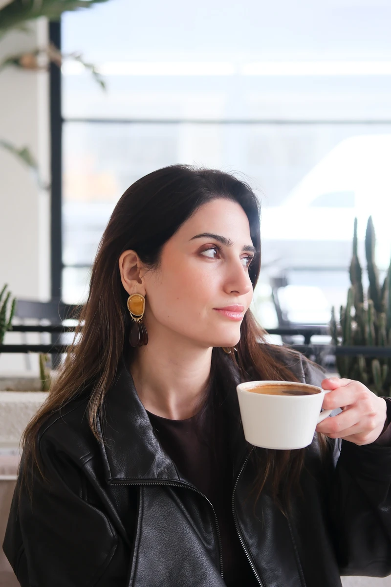 Doğal Taş Görünümlü Çoklu Oval Plaka Tasarım Gold Küpe