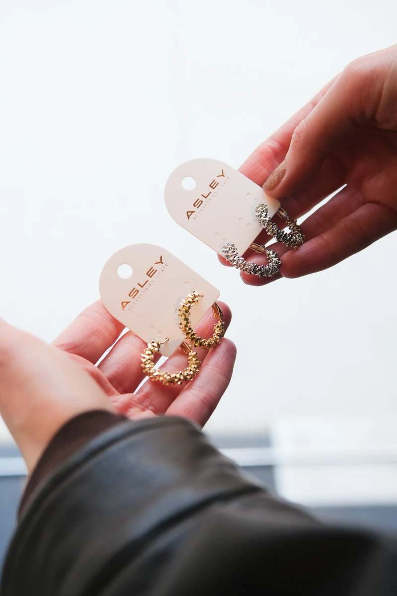 Küçük Boy Kırık Metal Halka Küpe