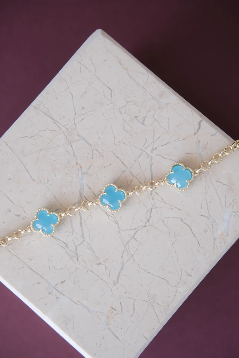 Mavi Taşlı Üçlü Yonca Sıralı Gold Bileklik