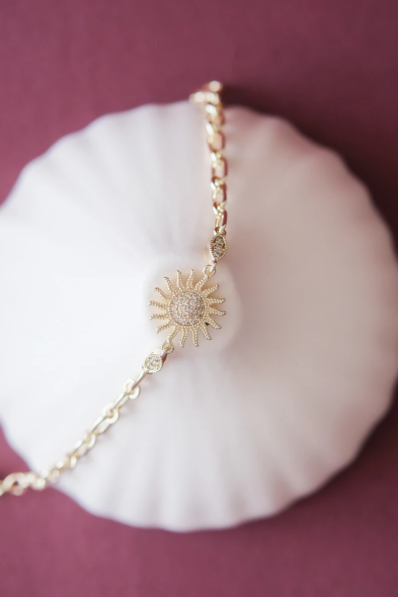 Taşlı Güneş Tasarım Gold Bileklik