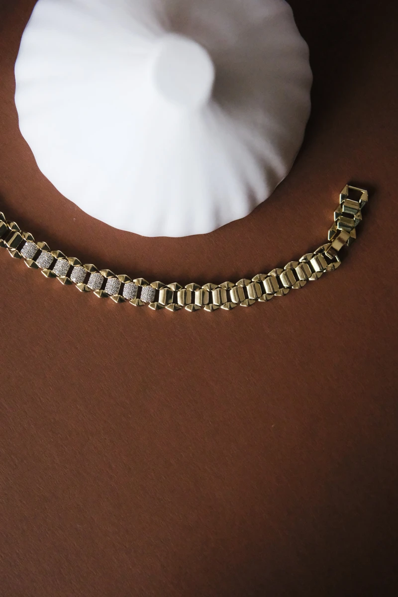 Ortası Taşlı Kordon Tasarım Gold Bileklik