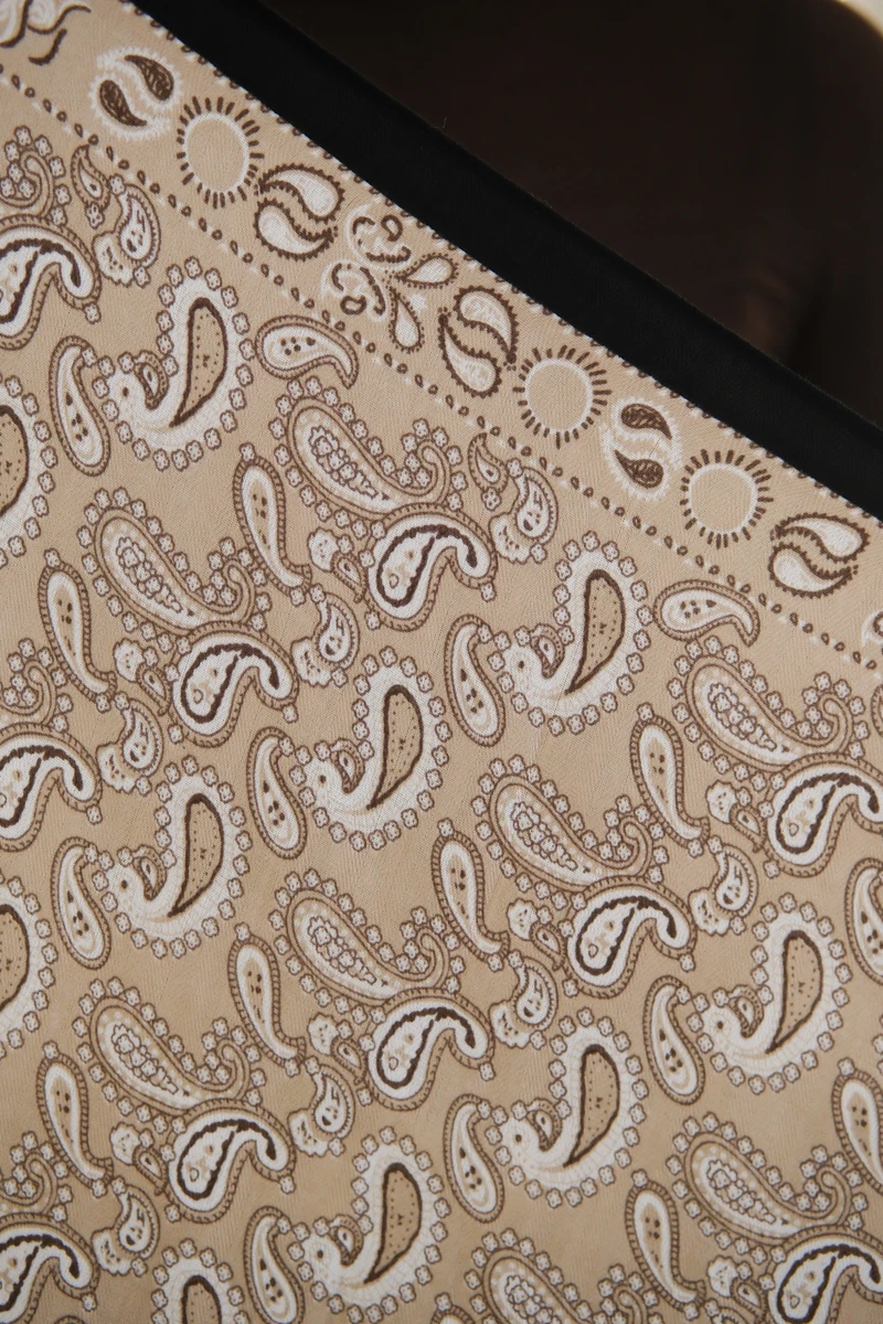 Etnik Desenli Kare Kaşmir Fular (70*70)