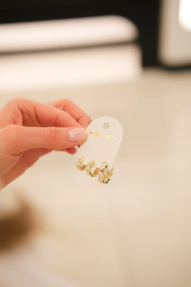 Bal Peteği Tasarım Üçlü Gold Küpe Seti